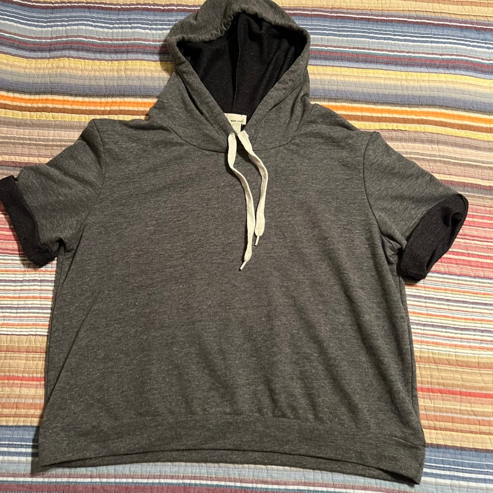 Wet Seal Women's Charcoal Gray Short Sleeve Hoodie Size L